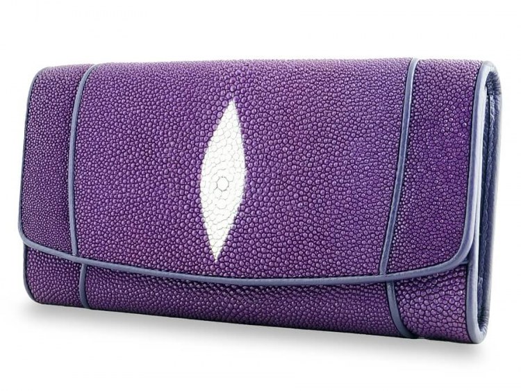 Большой женский кошелек из кожи ската цвета Purple