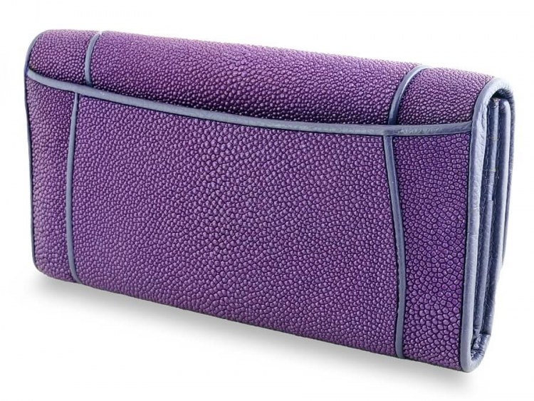 Большой женский кошелек из кожи ската цвета Purple