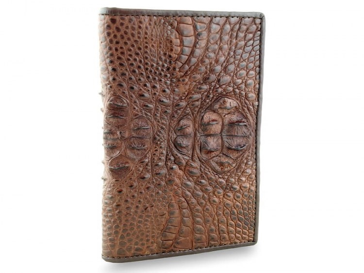 Обложка на паспорт из натуральной кожи крокодила (с загривком)