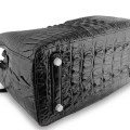 Крупная и вместительная сумка из натуральной крокодиловой кожи