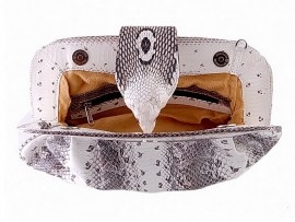 Клатч из кожи змеи с головой кобры