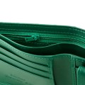 Элегантный мужской кошелек на хлястике из кожи крокодила
